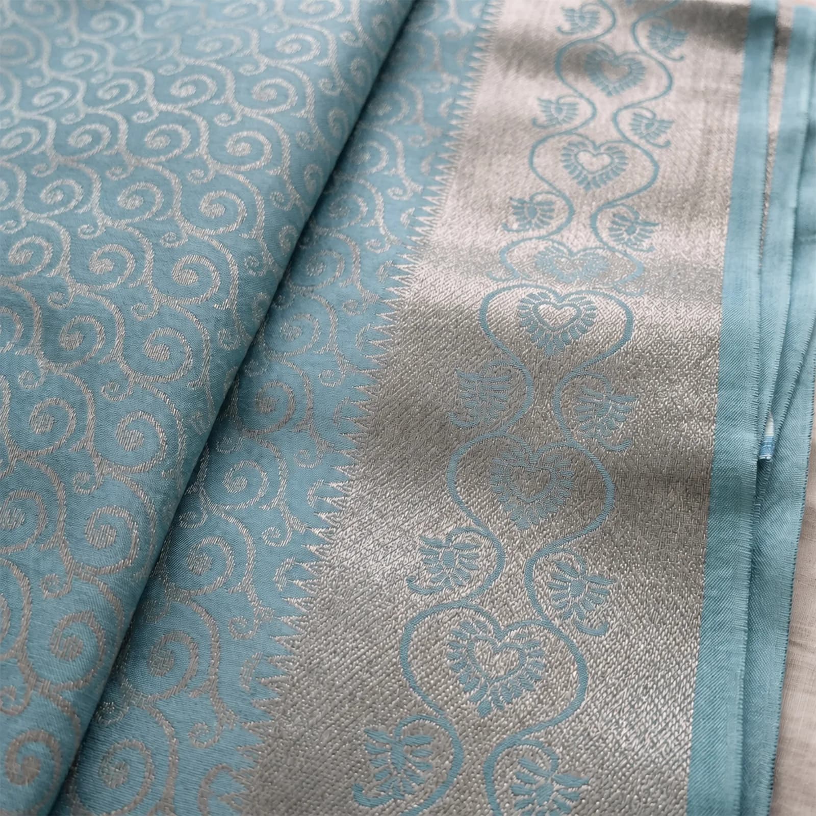 Champa in Ivory & Floral Gold Butis - Angle 6